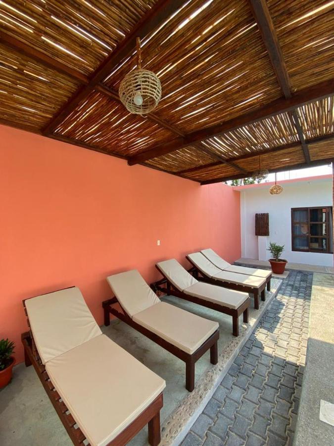 Casa Suites Minizoo Пуэрто-Эскондидо Экстерьер фото